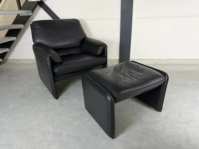 Leolux Bora Beta fauteuil met hocker
