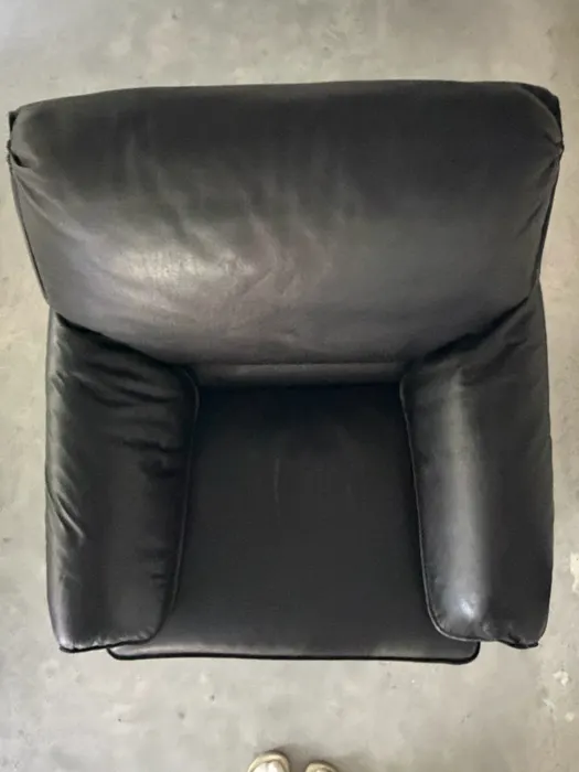 Leolux Bora Beta fauteuil met hocker — Fauteuil (foto 7)