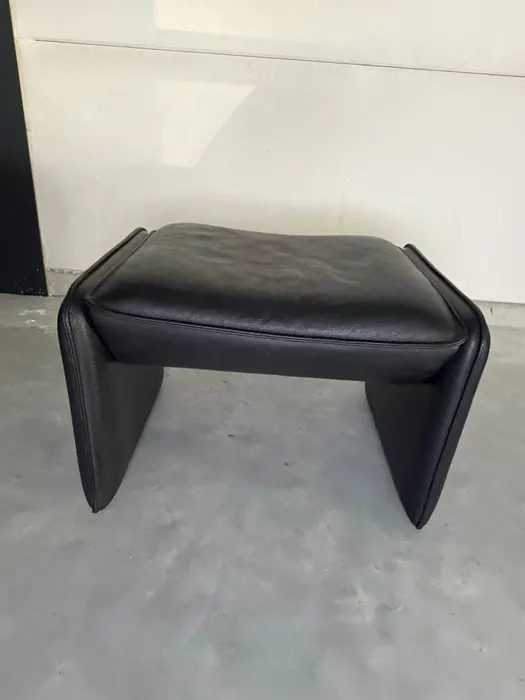 Leolux Bora Beta fauteuil met hocker — Fauteuil (foto 8)
